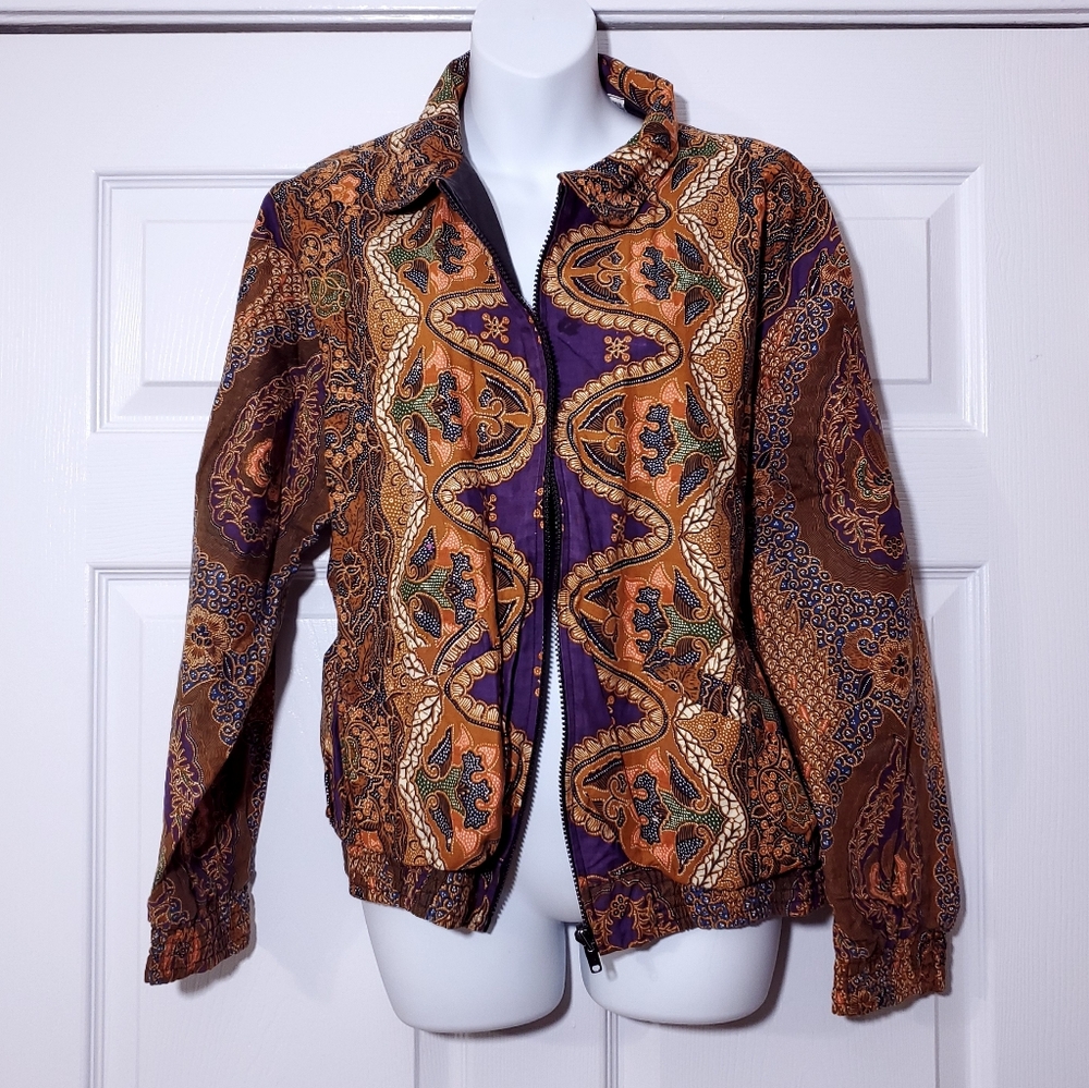 VINTAGE Pier One Passports colorful bomber jacket